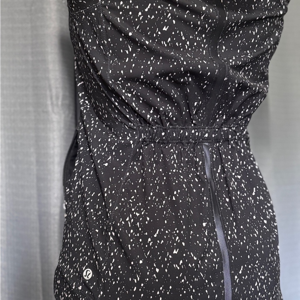 Lululemon Go The Distance Vest Butterfly Texture Mink Berry Black - Picture 10 of 16